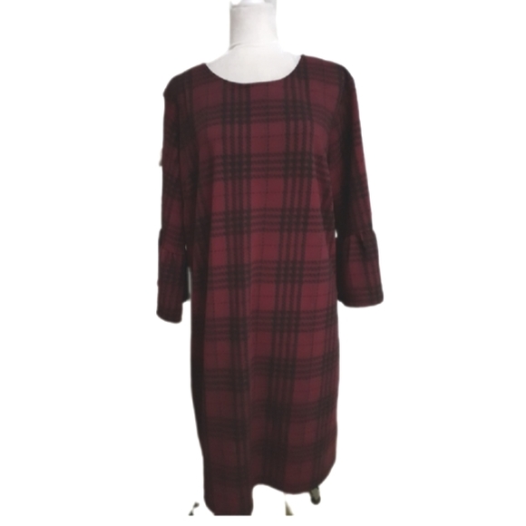 Violet B. Dresses & Skirts - VIOLET B. Woman Black & Red Plaid Dress Fall & Winter Bell Sleeves Plus …